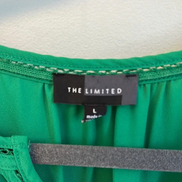 The Limited Green 3/4 Sleeve Relaxed Blouse - Picture 2 of 3
